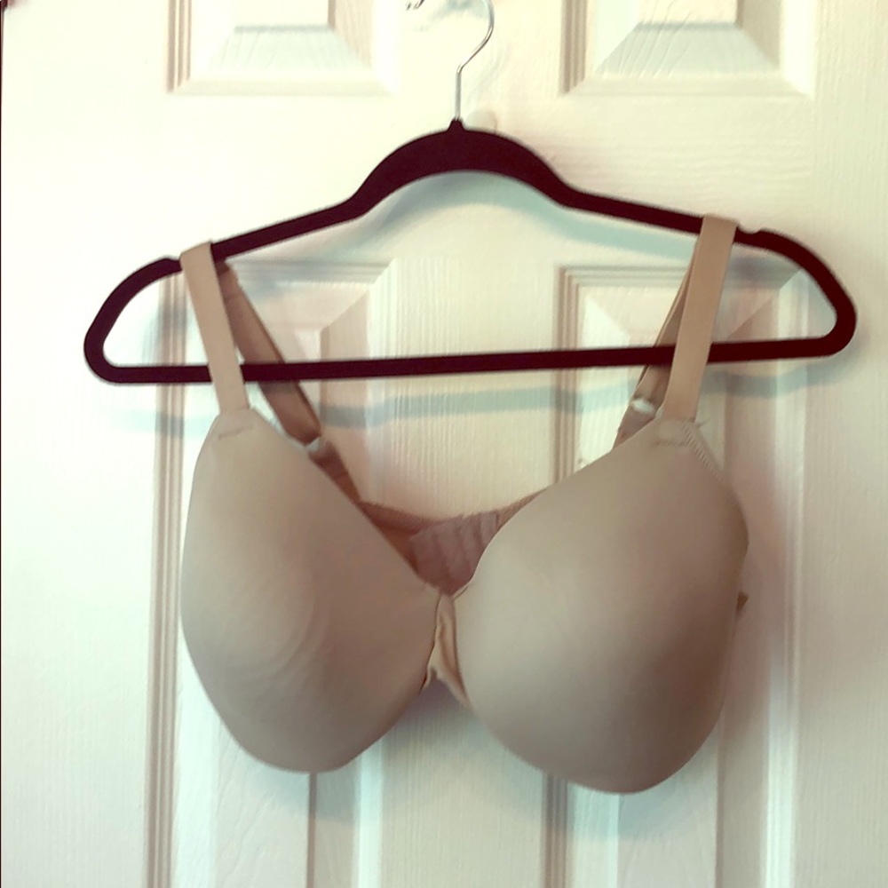 Hanes 38DD bra gently used